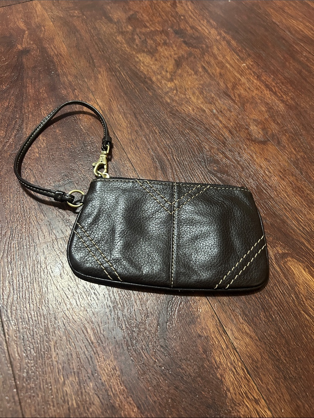 Fossil Black Leather Wristlet Clutch with Contrast Stitching
